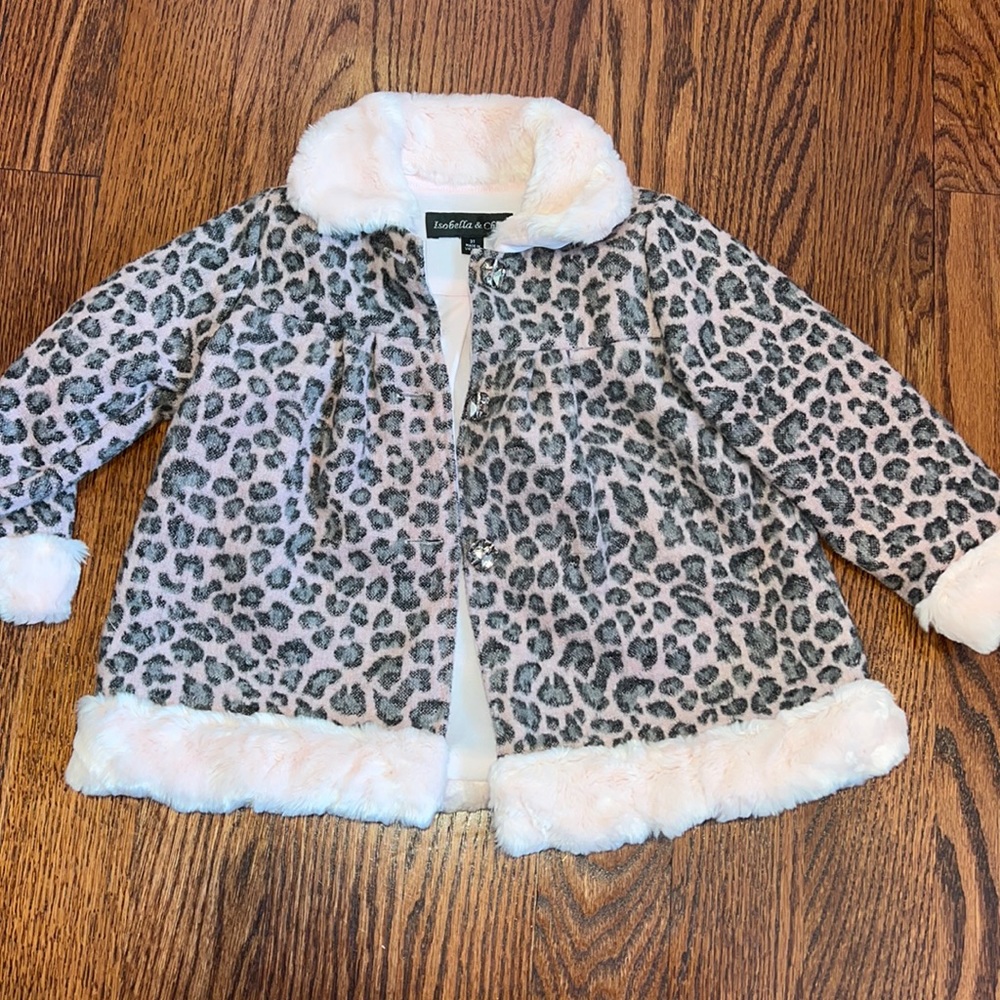 Boutique pink faux fur trimmed leopard print isobella and Chloe jacket size 3T